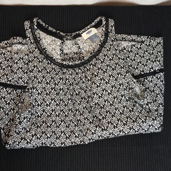 Old Navy tank top - Picture 3 of 4